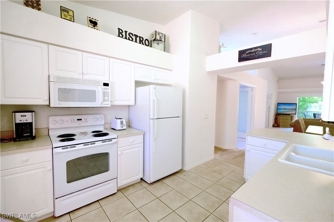 26760 Rosewood Pointe Ln in Bonita Springs, FL - Building Photo