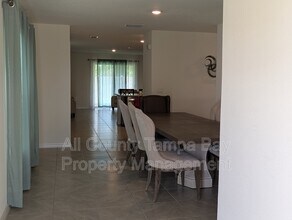 16549 Mosaic Oar Dr in Wimauma, FL - Building Photo - Building Photo