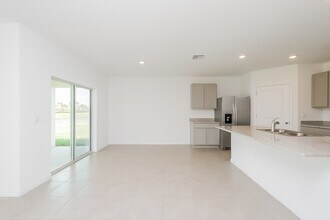 17226 Reserva Dr in Bradenton, FL - Building Photo - Building Photo