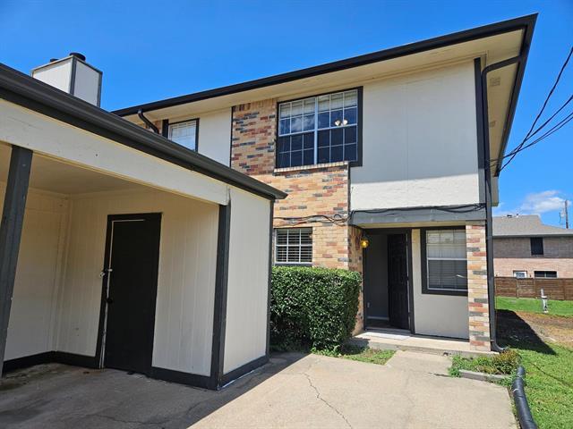 property at 12 Trails Pl