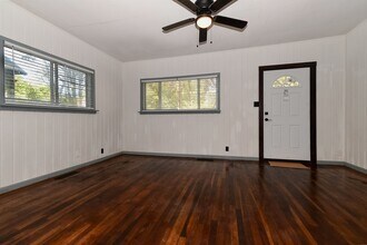 1507 Bois D'Arc St in Commerce, TX - Building Photo - Building Photo