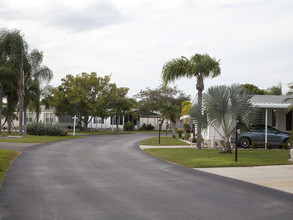 Blue Heron Pines in Punta Gorda, FL - Foto de edificio - Building Photo