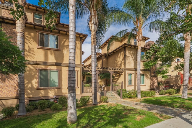 property at 345 W Loraine St