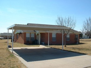 Bronte Duplexes in Bronte, TX - Foto de edificio - Building Photo