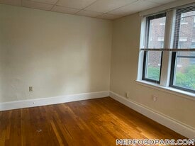 63 Fellsway W, Unit 6 in Medford, MA - Building Photo