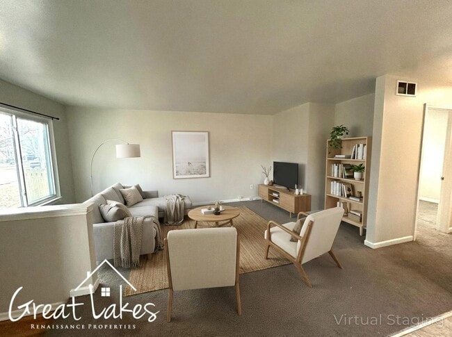 27361 Ridgewood St in Roseville, MI - Building Photo - Building Photo