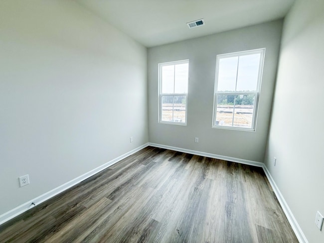 760 Blueway Ave in Summerville, SC - Building Photo - Building Photo