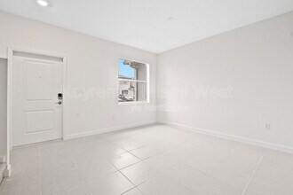 12136 SW 268th St in Homestead, FL - Building Photo - Building Photo