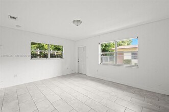 1429 NE 118th Terrace in Miami, FL - Building Photo - Building Photo