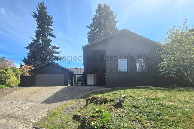 150 Narain Ct in Oregon City, OR - Building Photo - Building Photo