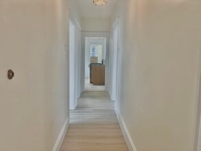 5 Magnus Ave, Unit #1 in Somerville, MA - Foto de edificio - Building Photo