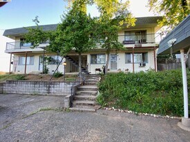 17 Raggio Rd in Jackson, CA - Building Photo