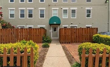 730 11th St NE, Unit 403 in Washington, DC - Building Photo - Building Photo