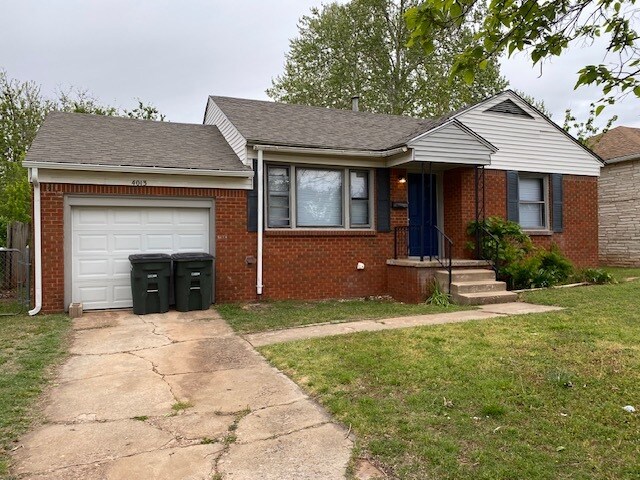 4013 SE 26th St Photo