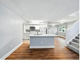 2312 Balsam Dr in Arlington, TX - Foto de edificio - Building Photo