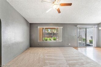 5591 Ballinger Dr in Las Vegas, NV - Building Photo - Building Photo