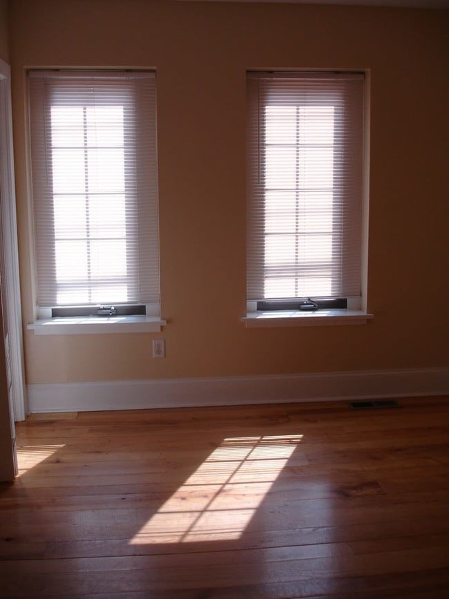 518 N Queen St in Lancaster, PA - Building Photo - Building Photo