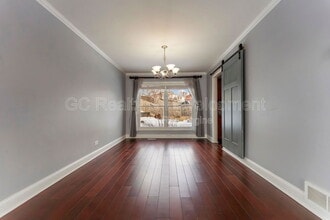 1490 Brookside Dr in Hoffman Estates, IL - Building Photo - Building Photo