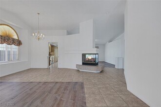 8054 Coronado Coast St in Las Vegas, NV - Building Photo - Building Photo