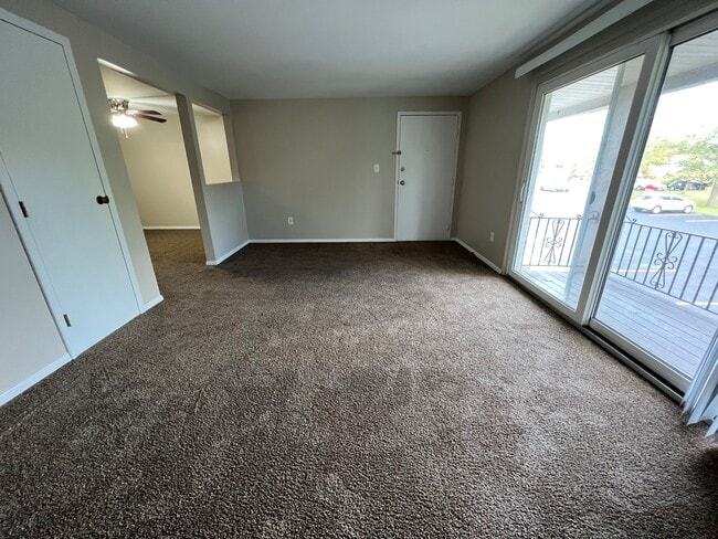 West Summerset Apartments