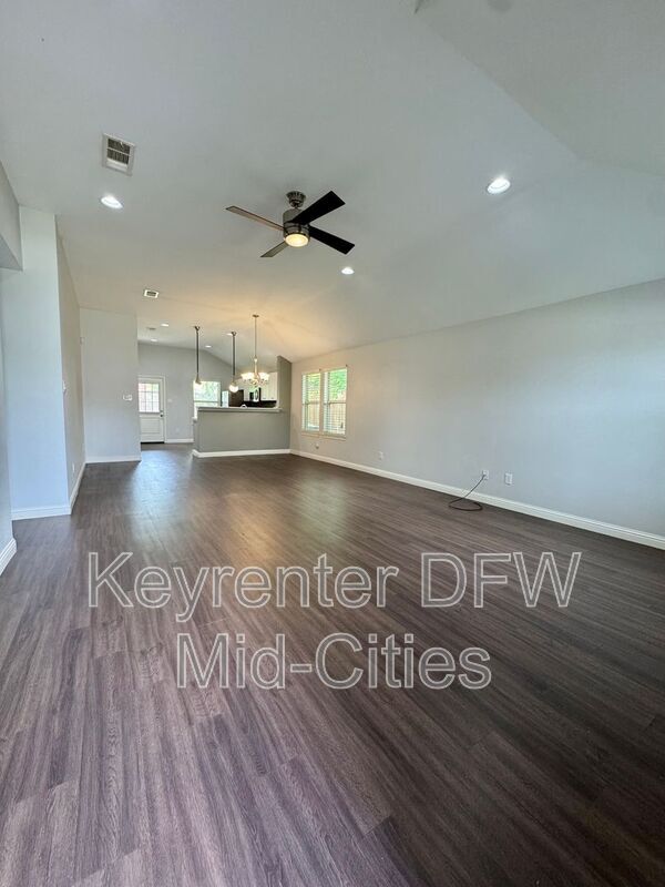 3532 Toronto St in Dallas, TX - Foto de edificio - Building Photo