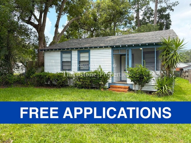 property at 4833 Kingsbury St