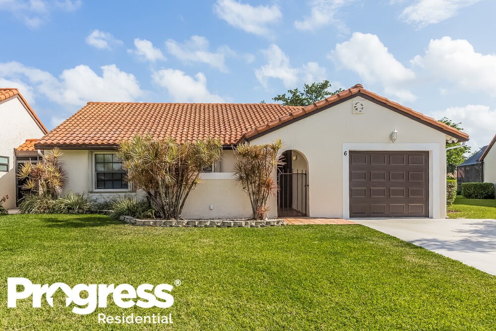 6 Capitol Ct in Deerfield Beach, FL - Foto de edificio