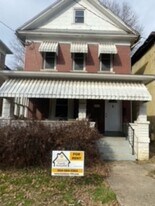 1713 Lynn St in Parkersburg, WV - Building Photo