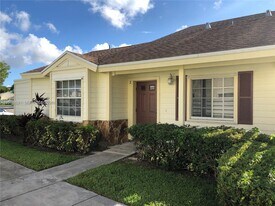 13749 SW 147th Cir Ln in Miami, FL - Building Photo