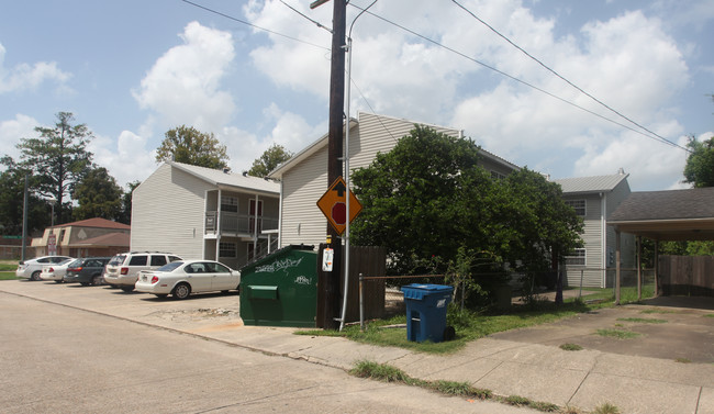 908 Lamar St in Lafayette, LA - Building Photo - Building Photo