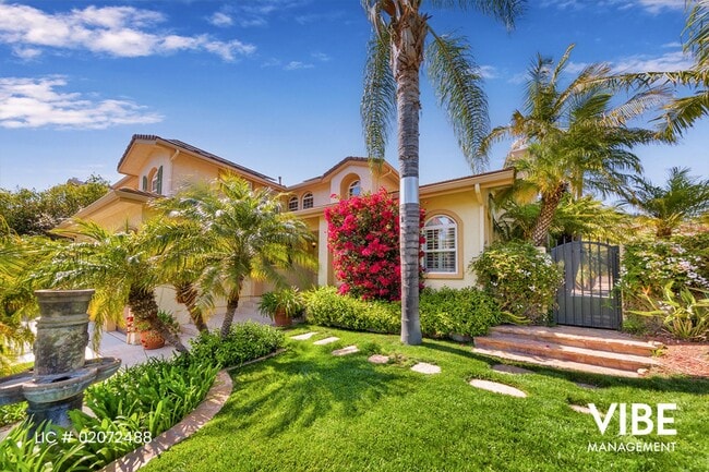 property at 2755 Edgeview Ct