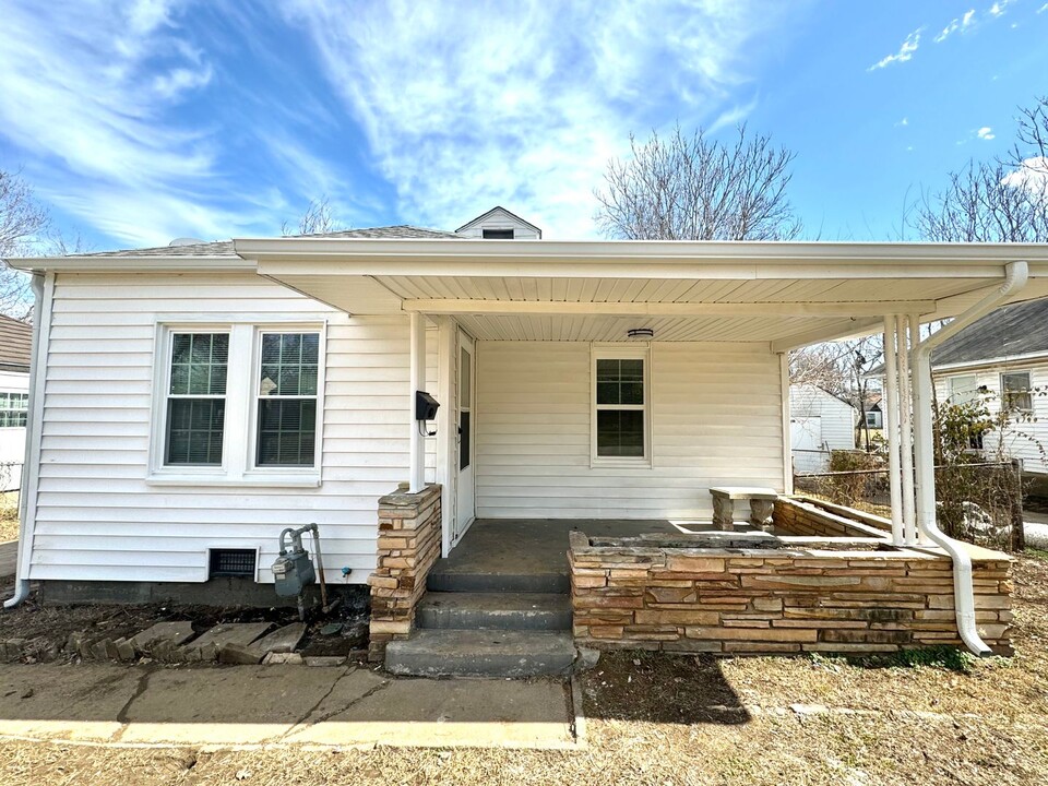 1015 N Delaware Pl in Tulsa, OK - Building Photo