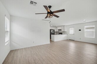 7258 Plow Run in San Antonio, TX - Building Photo - Building Photo