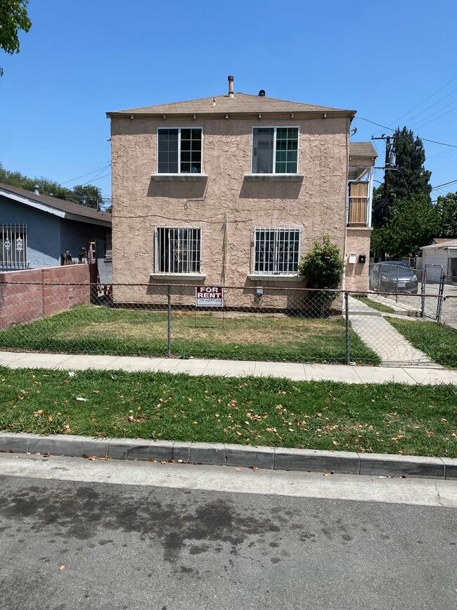 property at 11824 2nd Ave