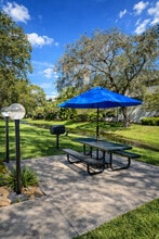 Centro Apartments - 3249 Coral Hills Dr. in Coral Springs, FL - Foto de edificio - Building Photo