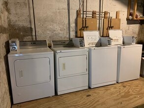 13 Forest Ave in Plymouth, MA - Foto de edificio - Building Photo