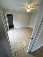 11323 Lochwood Blvd in Dallas, TX - Building Photo - Building Photo