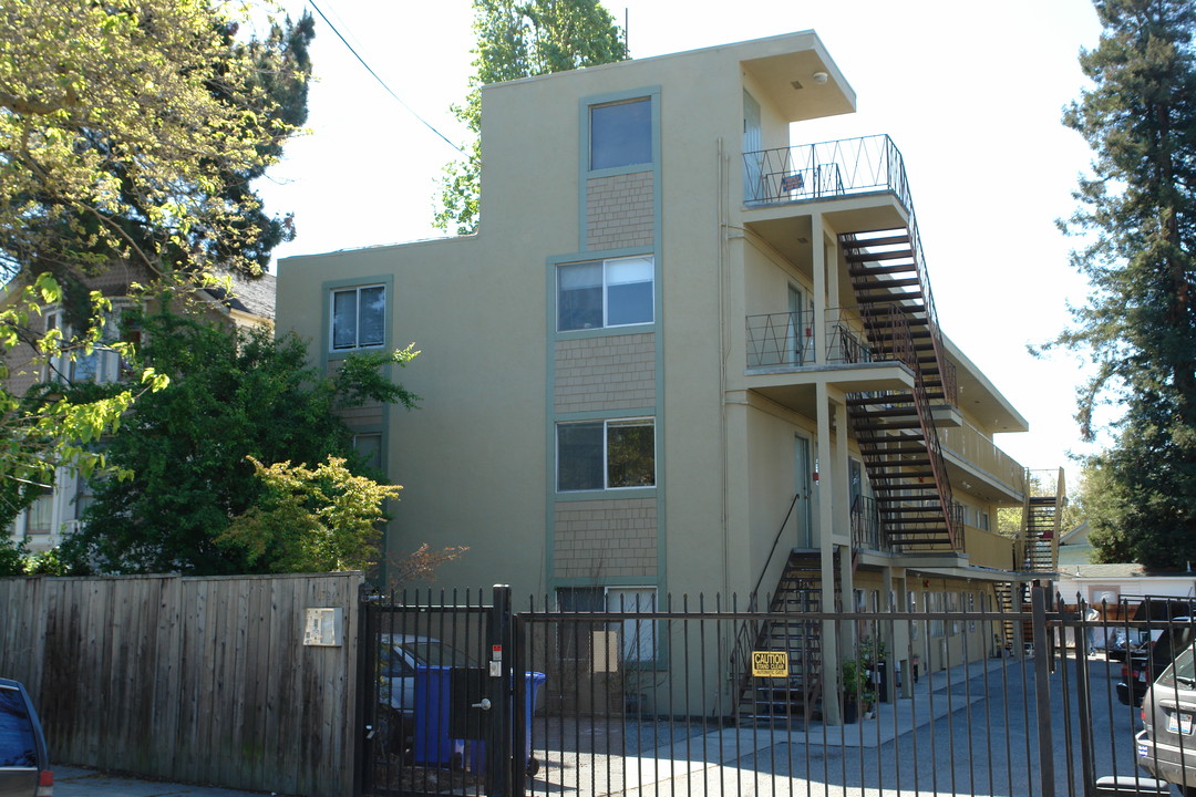 1734 Blake St in Berkeley, CA - Foto de edificio