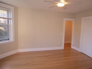 122 Riverway, Unit 5 in Boston, MA - Building Photo - Building Photo