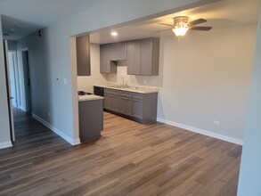 416 E Bailey Rd in Naperville, IL - Building Photo - Building Photo