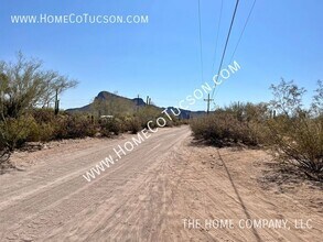 10850 W Ina Rd in Tucson, AZ - Building Photo - Building Photo