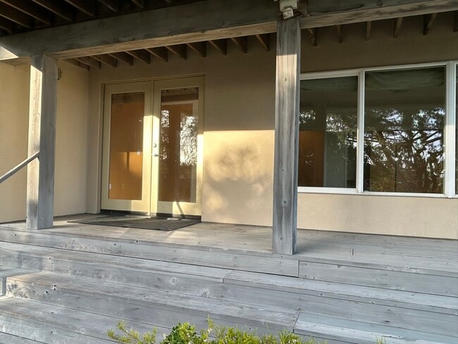 property at 251 Ventana Way