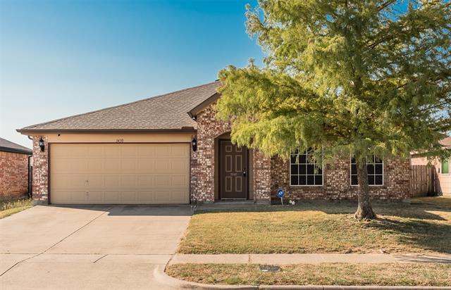 3430 Newgate St in Midlothian, TX - Building Photo