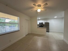 2640 NE 8th Ave in Wilton Manors, FL - Building Photo - Building Photo