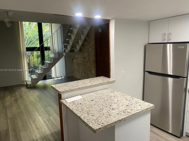 24 Calabria Ave in Coral Gables, FL - Building Photo - Building Photo