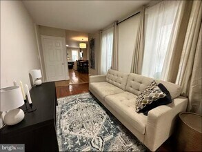 2112 Cambridge St in Baltimore, MD - Building Photo - Building Photo