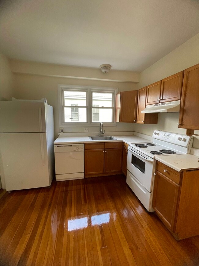 17 Egerton Rd, Unit 1