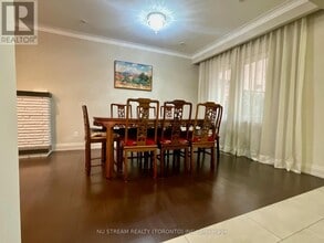 260 Fisherville Rd in Toronto, ON - Building Photo - Building Photo