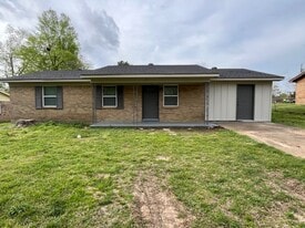 671 Cottrell Ave in Holly Springs, MS - Building Photo