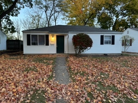 property at 907 Dover Dr